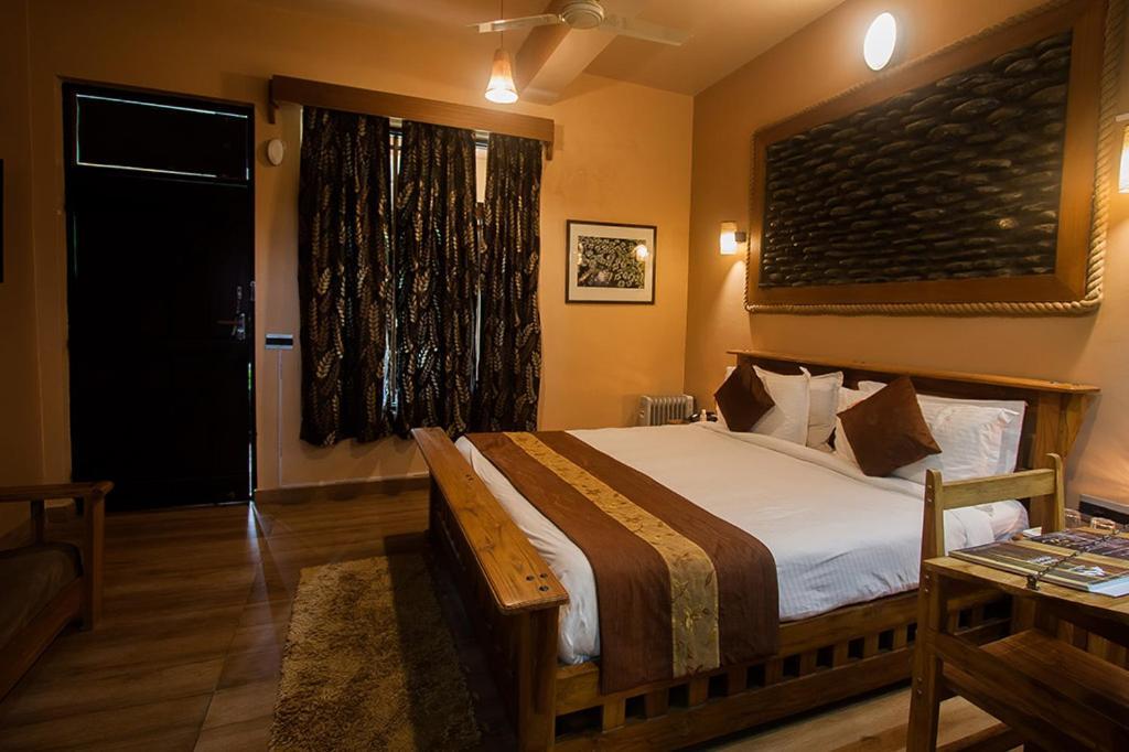 The Divine Hima Hotel Dharamshala Exterior foto