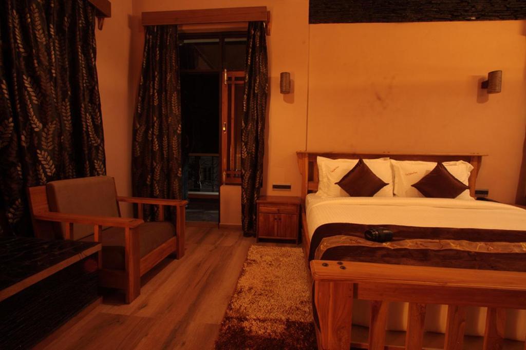 The Divine Hima Hotel Dharamshala Exterior foto
