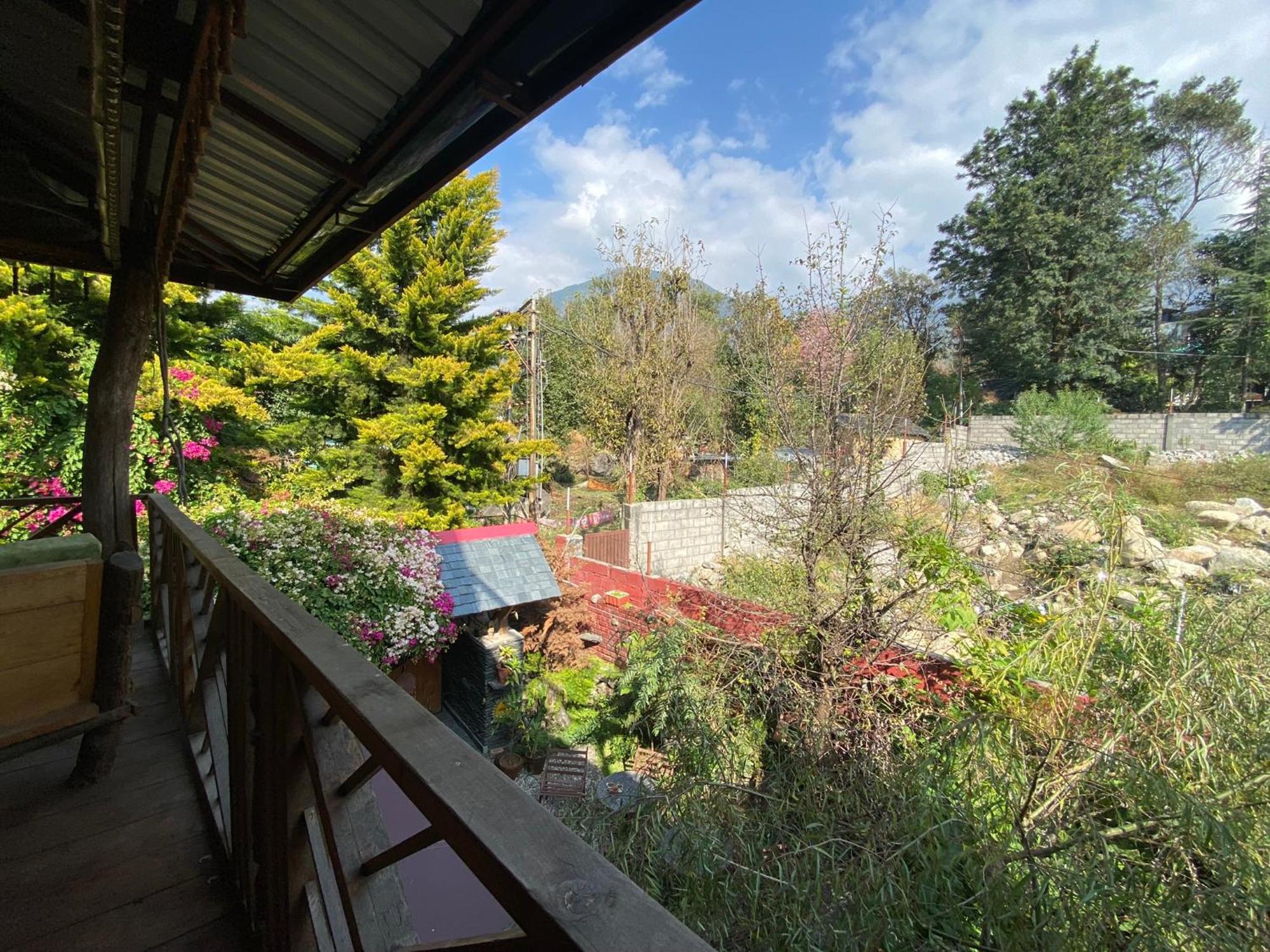 The Divine Hima Hotel Dharamshala Exterior foto